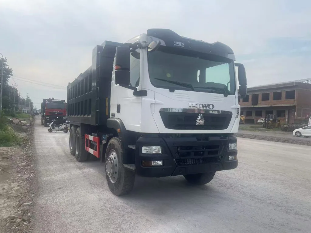 SINOTRUK HOWO 6×4 Dump Truck